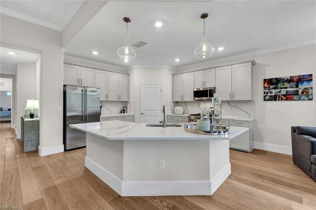 16356 Viansa Way #201, Naples, photo 6