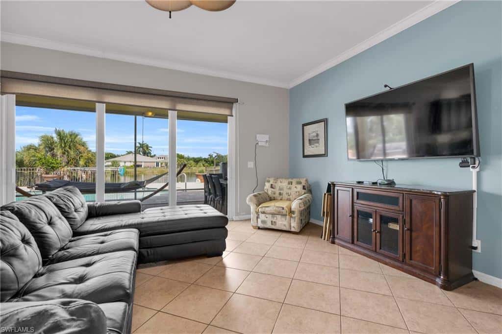 1804 Cayon Ct, Cape Coral, photo 6