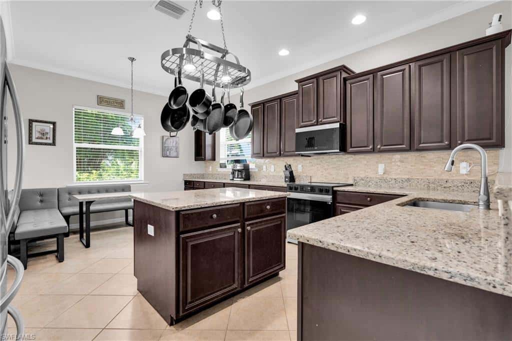 1804 Cayon Ct, Cape Coral, photo 8
