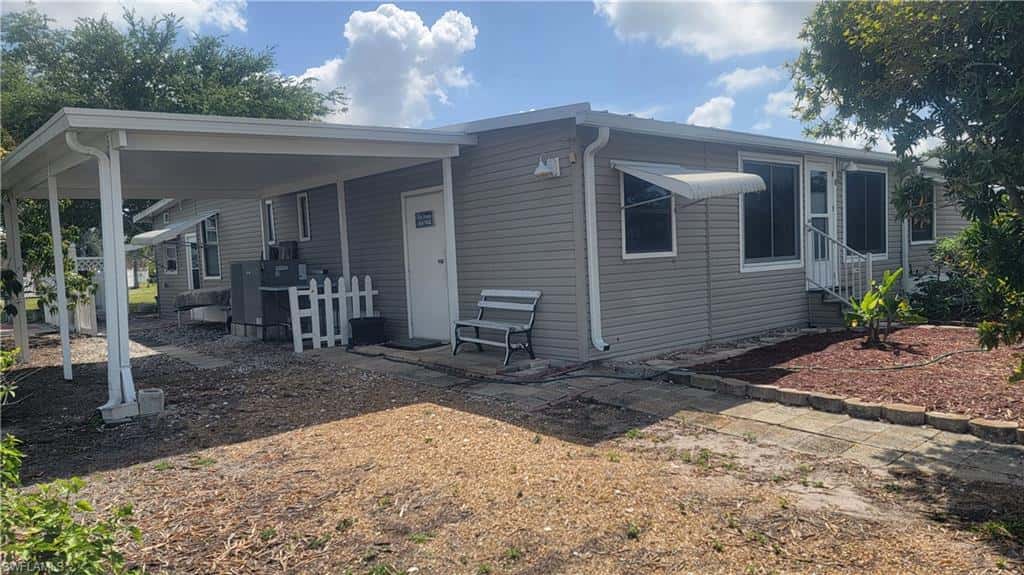 4712 Tahiti Dr, Bonita Springs, photo 6