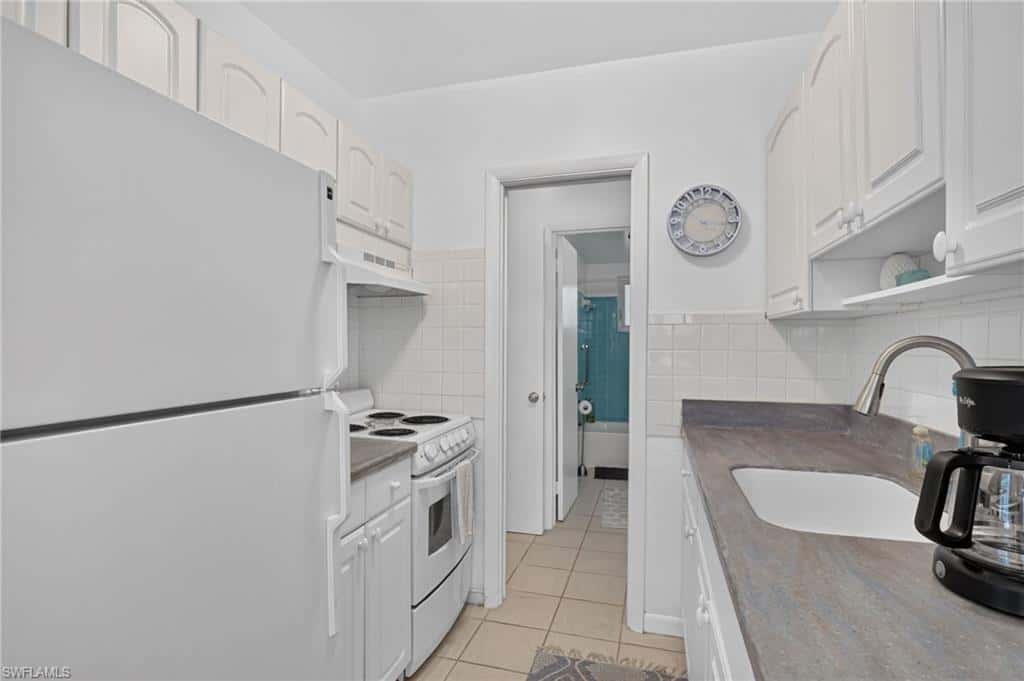 534 4th Ave #3, Naples, photo 11