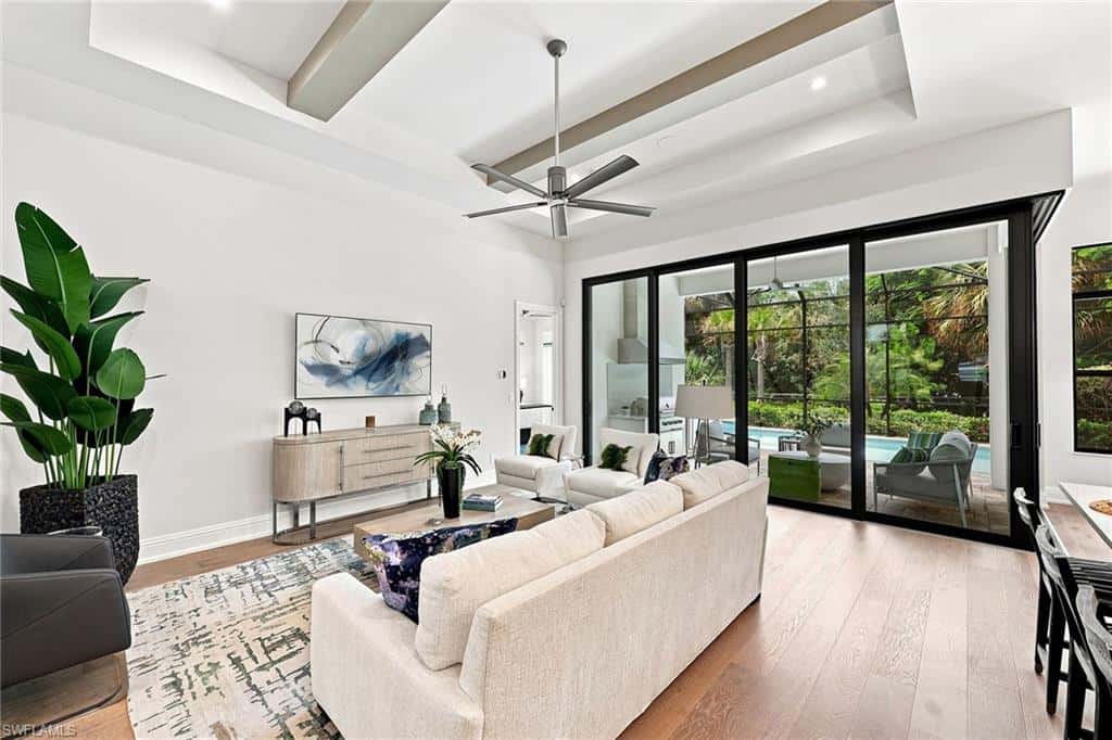 2935 Coco Lakes Dr, Naples, photo 6