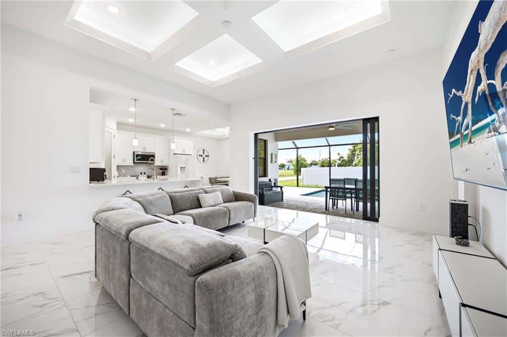 310 14th St, Cape Coral, photo 5