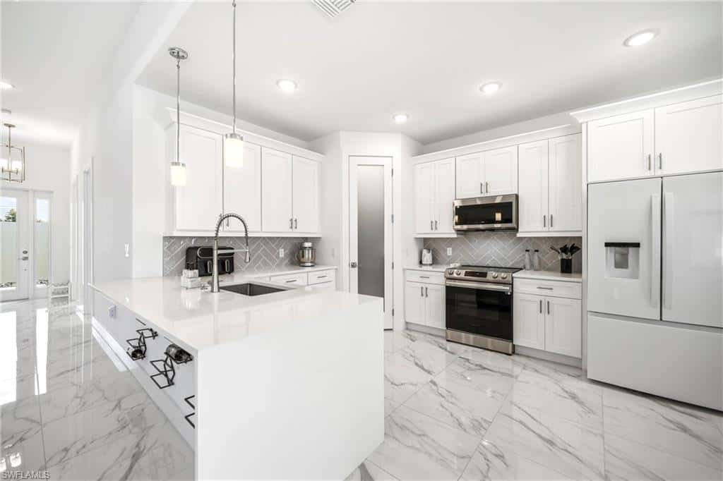 310 14th St, Cape Coral, photo 10