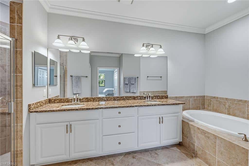 3153 Aviamar Cir #202, Naples, photo 13
