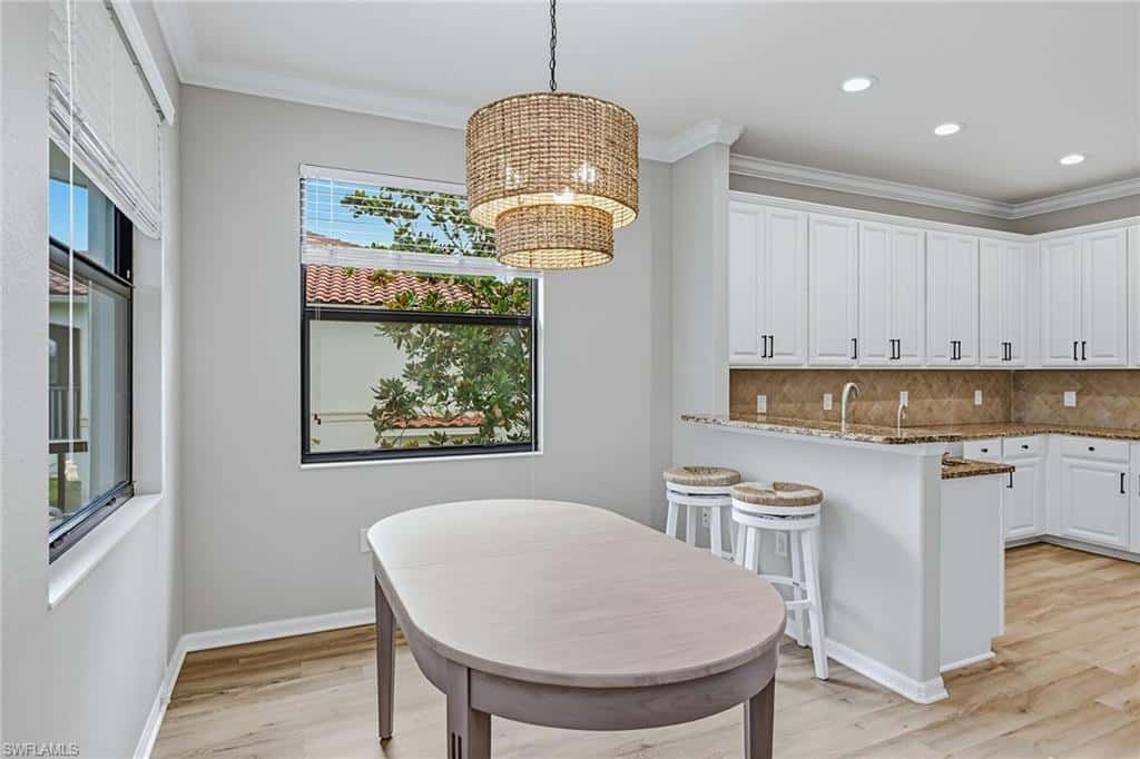 3153 Aviamar Cir #202, Naples, photo 9