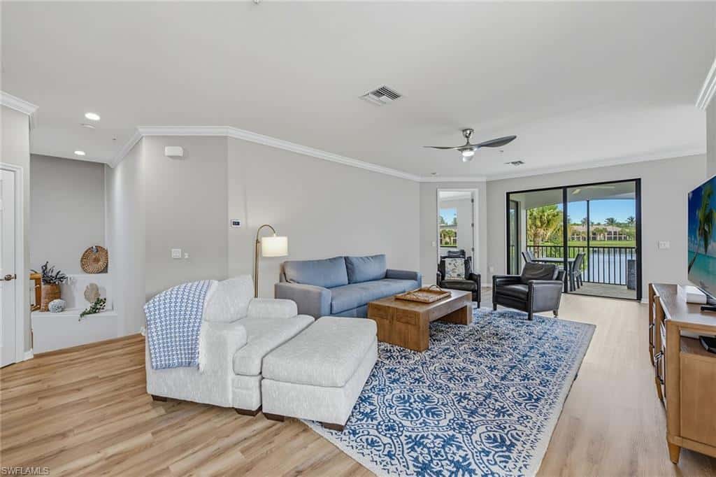3153 Aviamar Cir #202, Naples, photo 4