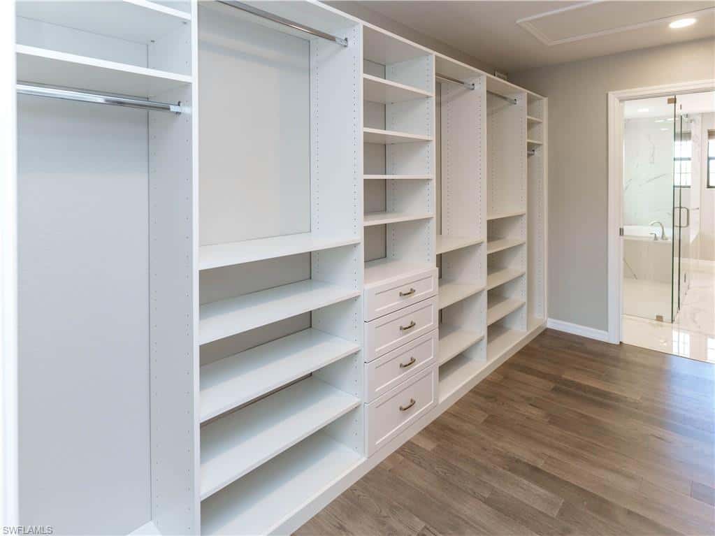 1588 Vizcaya Ln, Naples, photo 22