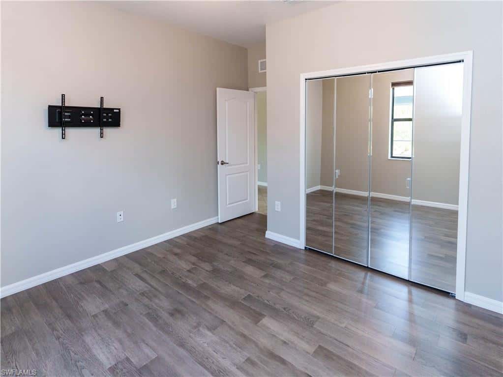 1588 Vizcaya Ln, Naples, photo 32