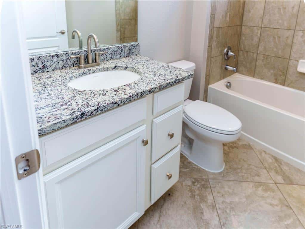 1588 Vizcaya Ln, Naples, photo 33