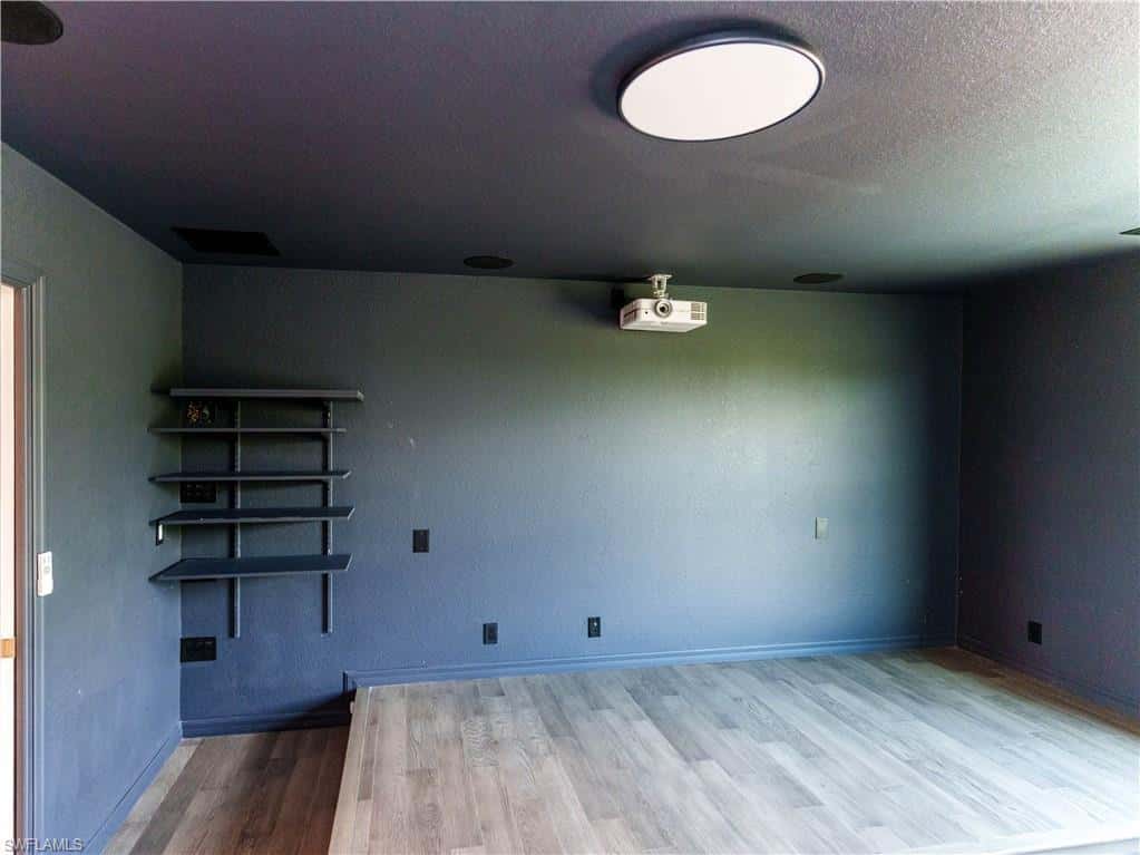 1588 Vizcaya Ln, Naples, photo 29