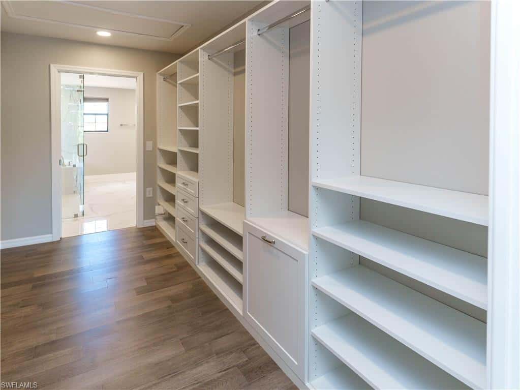 1588 Vizcaya Ln, Naples, photo 21
