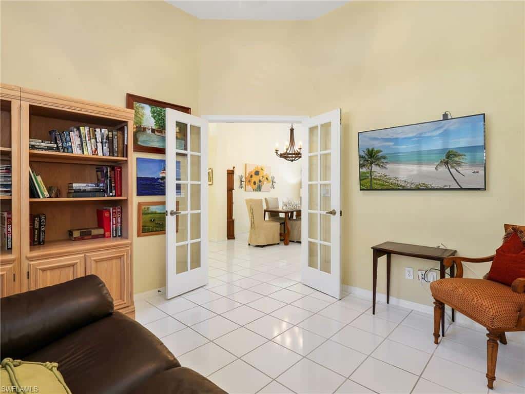 6832 Compton Ln, Naples, photo 17