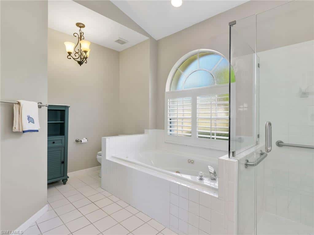 6832 Compton Ln, Naples, photo 22