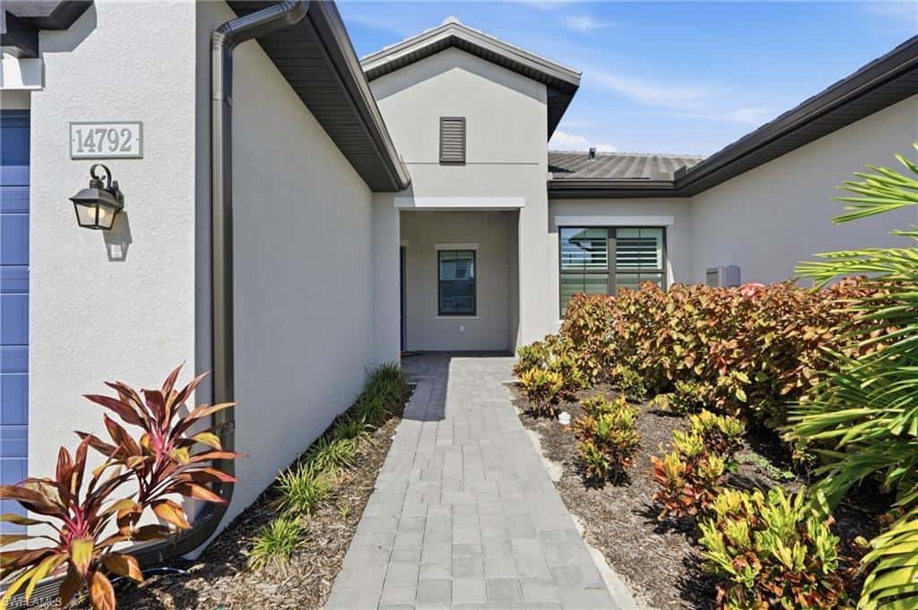 14792 Kingfisher Loop, Naples, photo 32