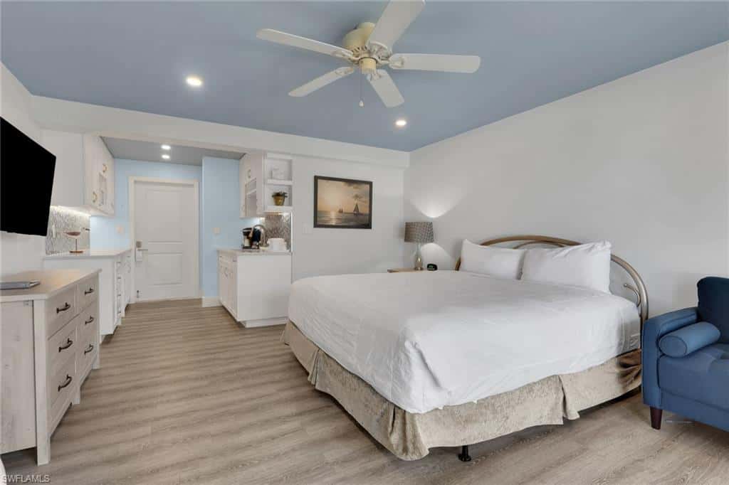 900 Broad Ave #139, Naples, photo 5