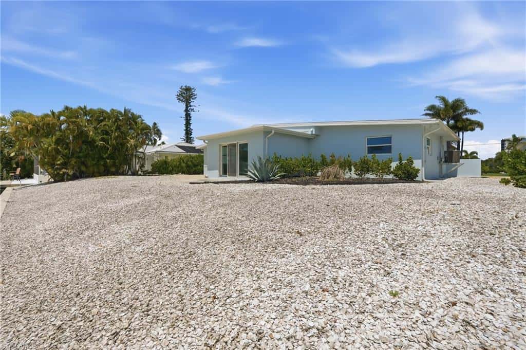 8336 Lagoon Rd, Fort Myers Beach, photo 32