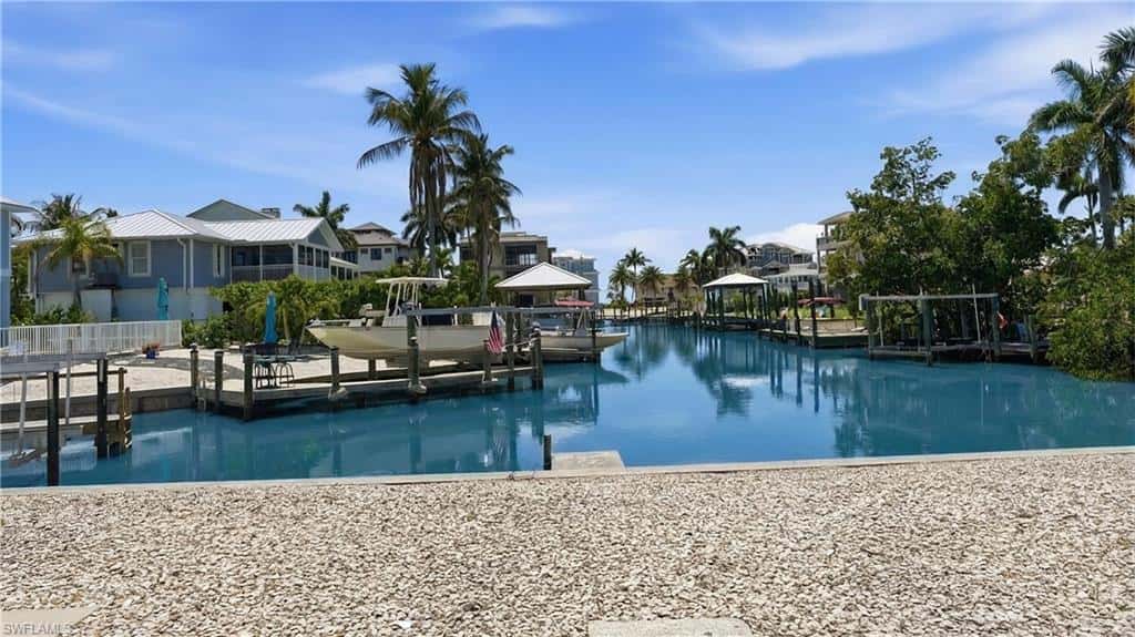 8336 Lagoon Rd, Fort Myers Beach, photo 38