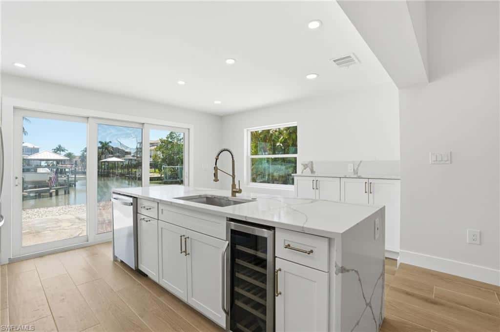 8336 Lagoon Rd, Fort Myers Beach, photo 14