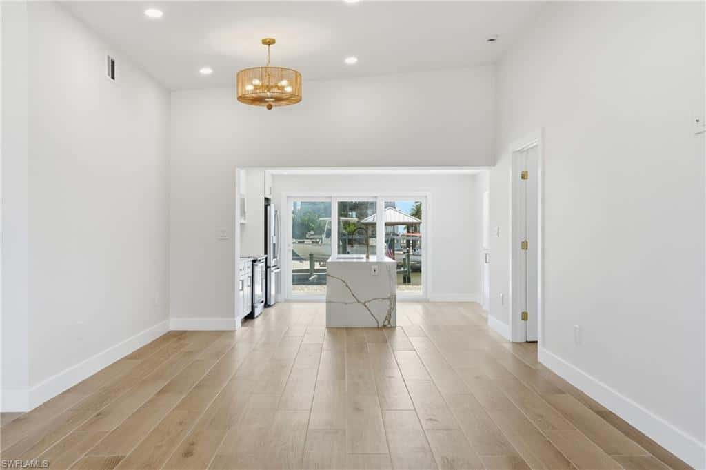 8336 Lagoon Rd, Fort Myers Beach, photo 11