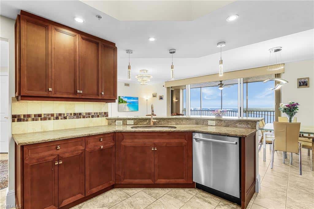 2104 First St #1802, Fort Myers, photo 10
