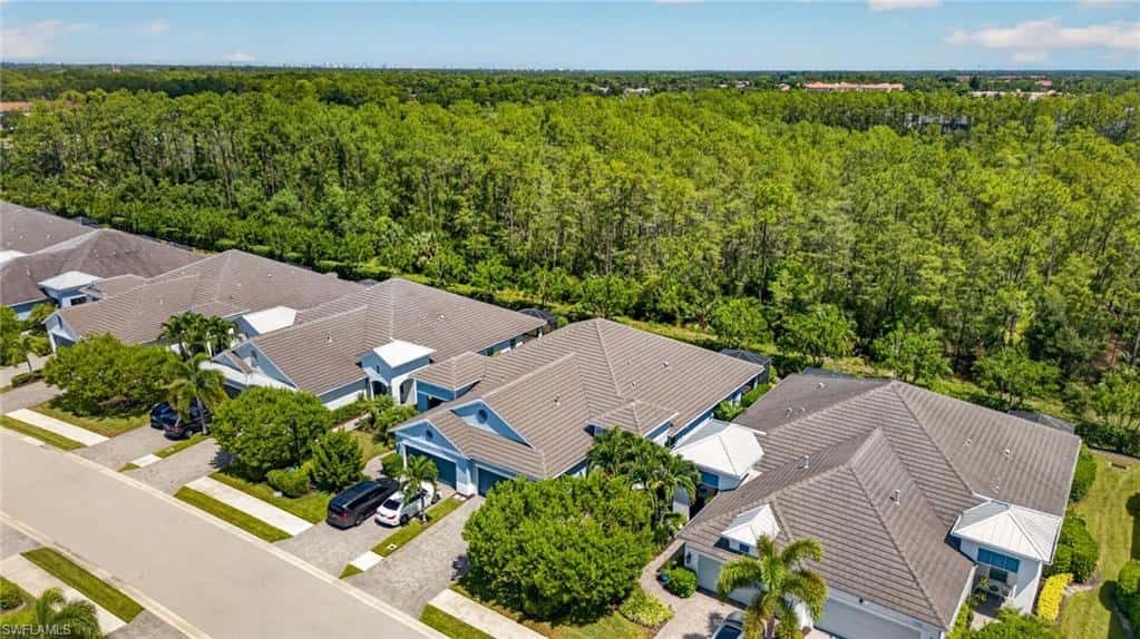 2183 Marquesa Cir, Naples, photo 33