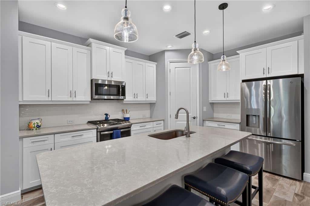 2183 Marquesa Cir, Naples, photo 10