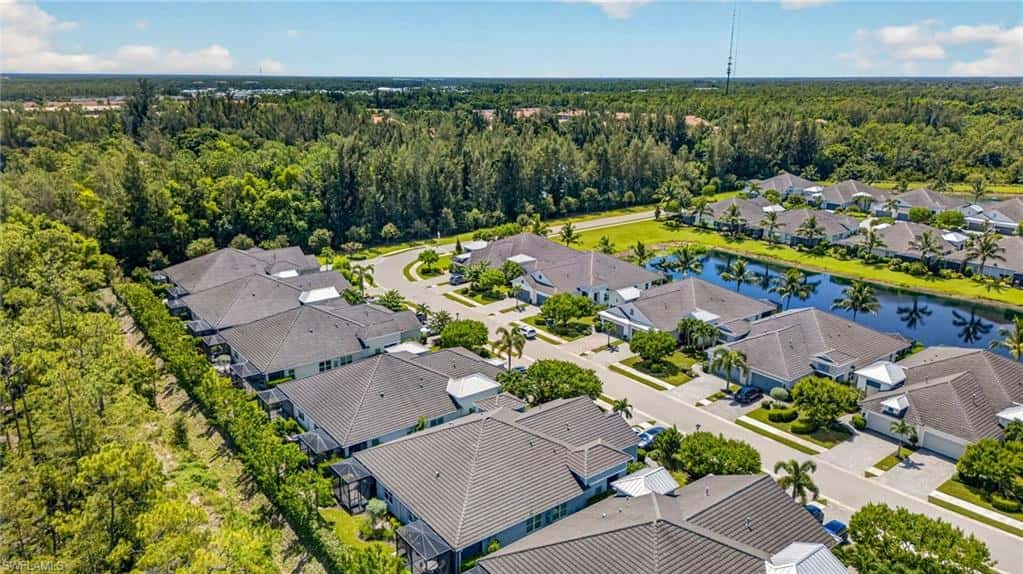 2183 Marquesa Cir, Naples, photo 36