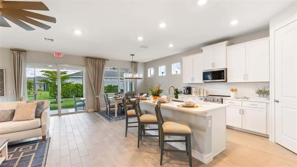 18212 Water Crossing Dr, North Fort Myers, photo 9