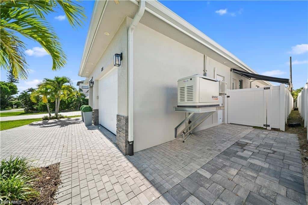 828 100th Ave, Naples, photo 30