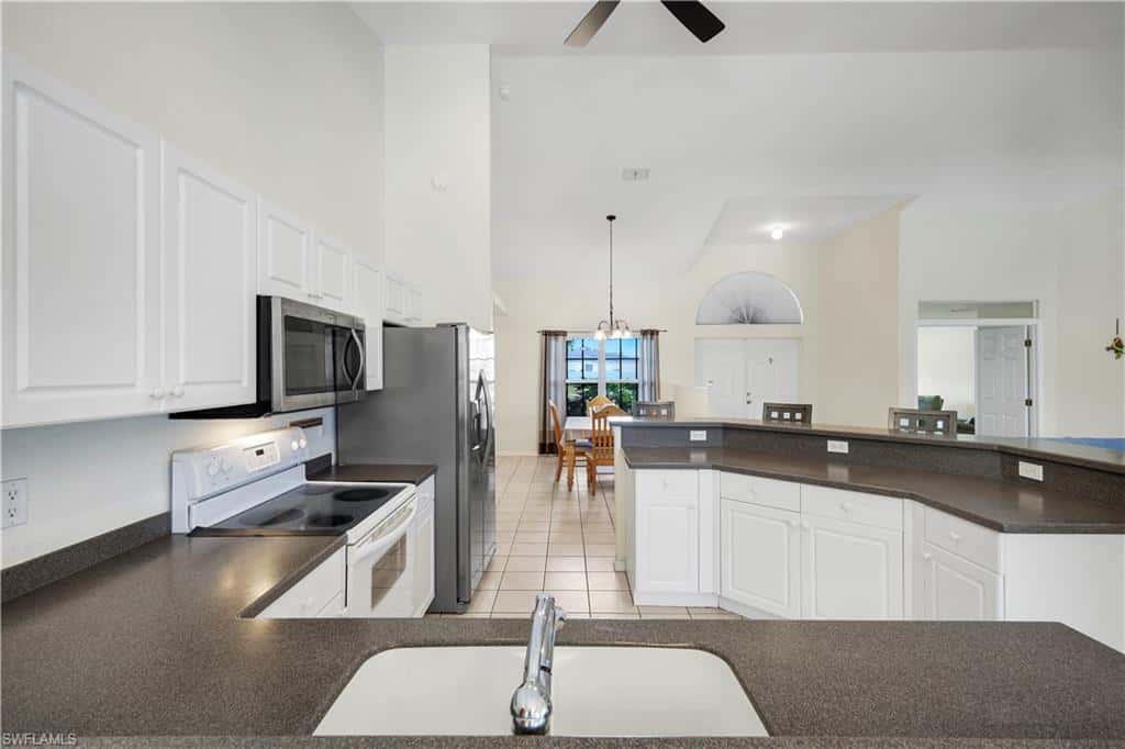 1431 3rd Pl, Cape Coral, photo 9