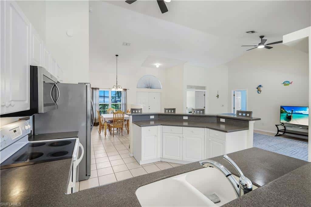 1431 3rd Pl, Cape Coral, photo 10