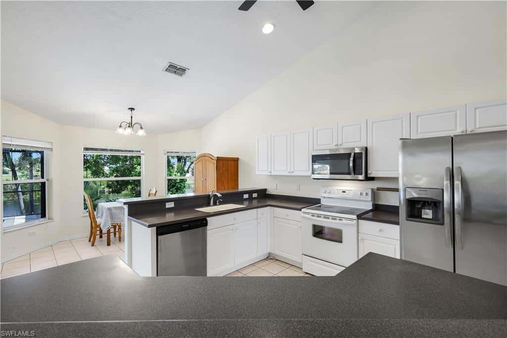1431 3rd Pl, Cape Coral, photo 11