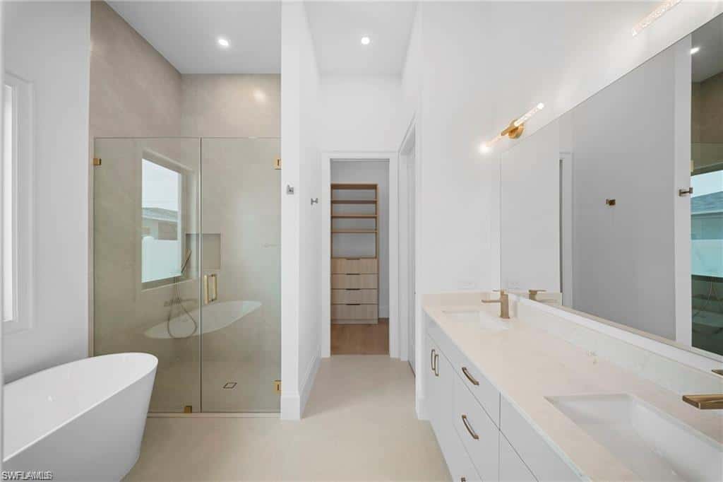 708 100th Ave, Naples, photo 32