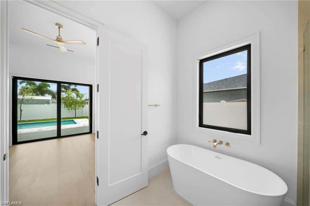 708 100th Ave, Naples, photo 33
