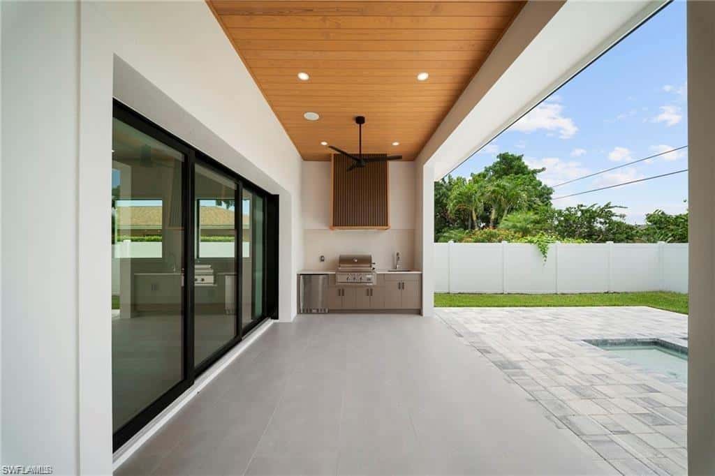 708 100th Ave, Naples, photo 37