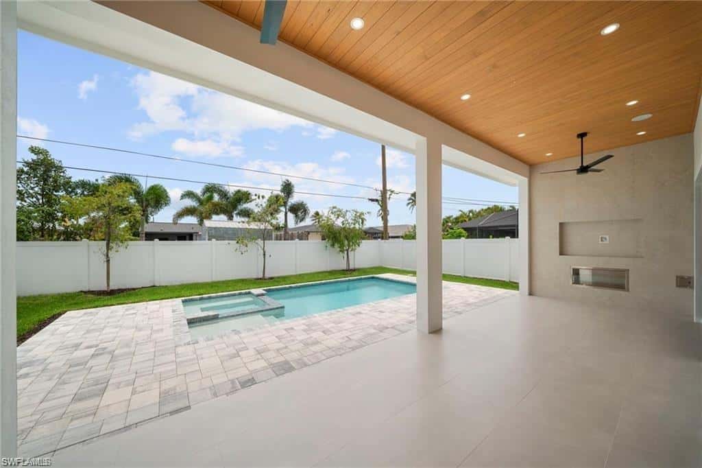 708 100th Ave, Naples, photo 35
