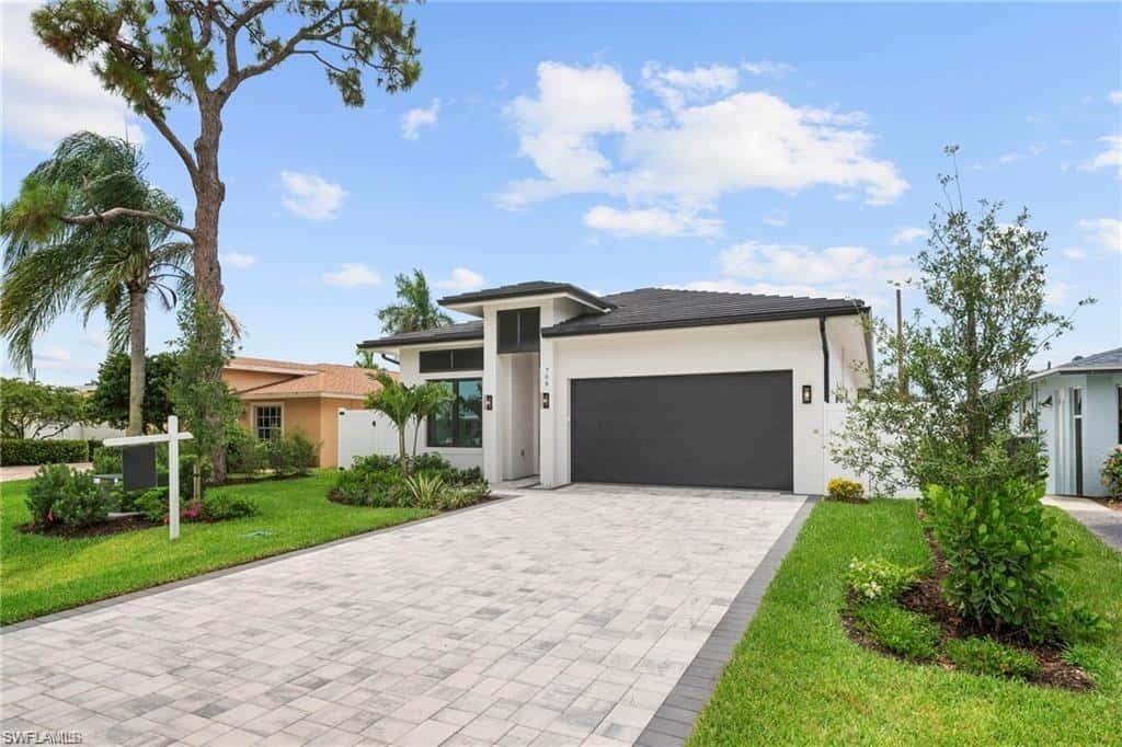 708 100th Ave, Naples, photo 4