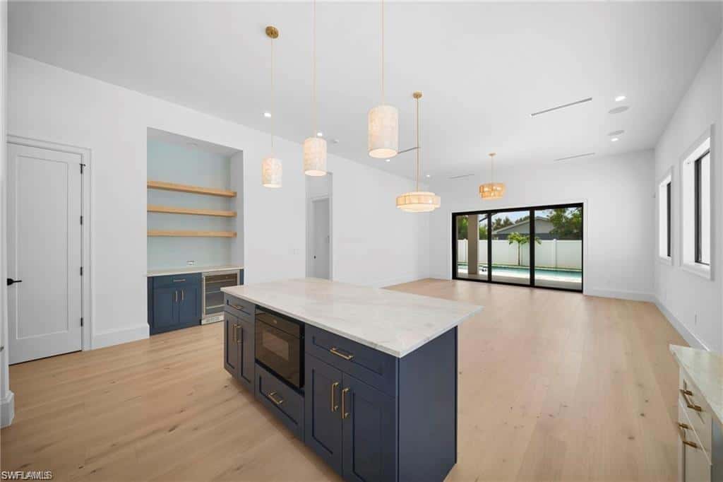 638 93rd Ave, Naples, photo 6