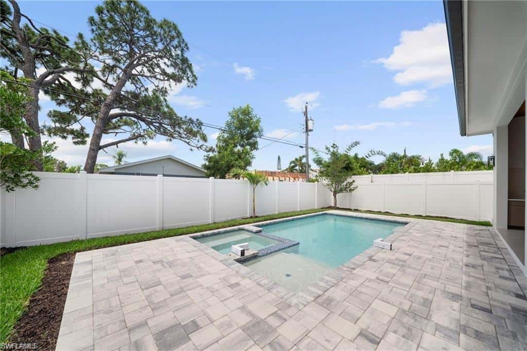 638 93rd Ave, Naples, photo 30