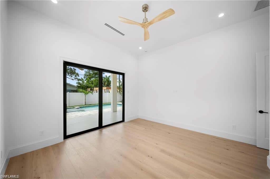 638 93rd Ave, Naples, photo 14