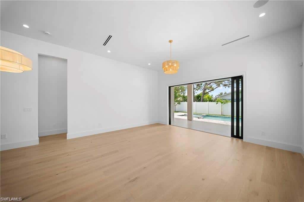 638 93rd Ave, Naples, photo 11