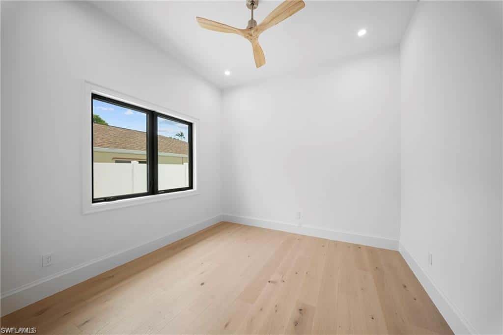 638 93rd Ave, Naples, photo 25