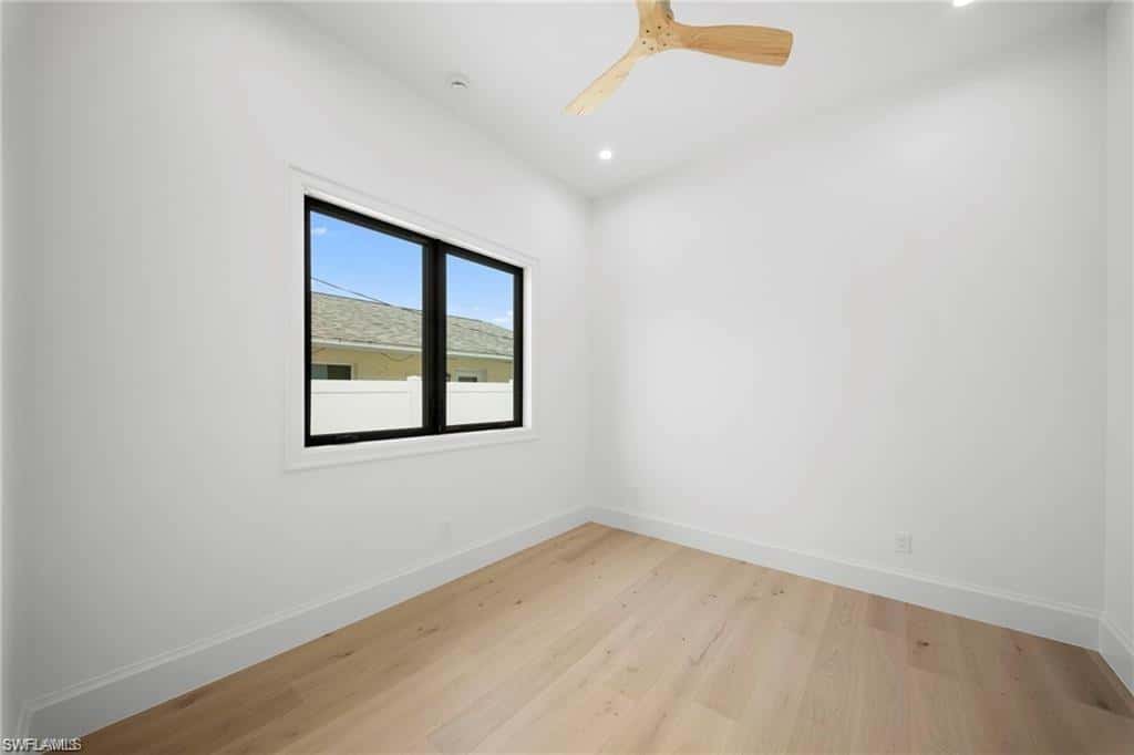 658 93rd Ave, Naples, photo 16