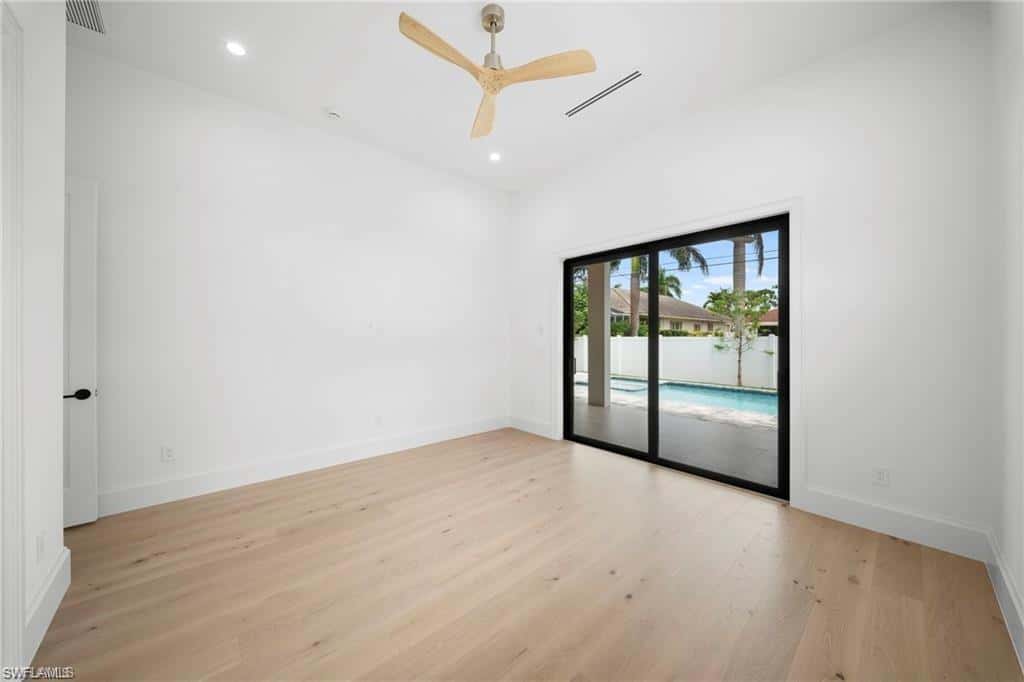 658 93rd Ave, Naples, photo 22