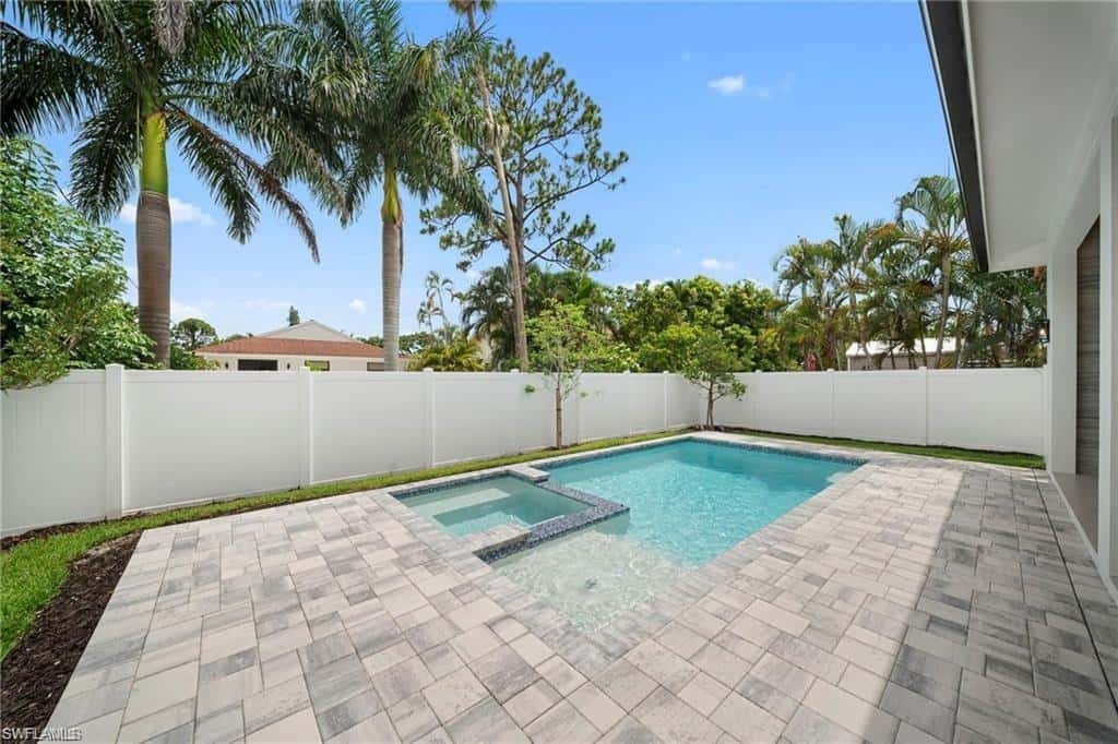 658 93rd Ave, Naples, photo 36