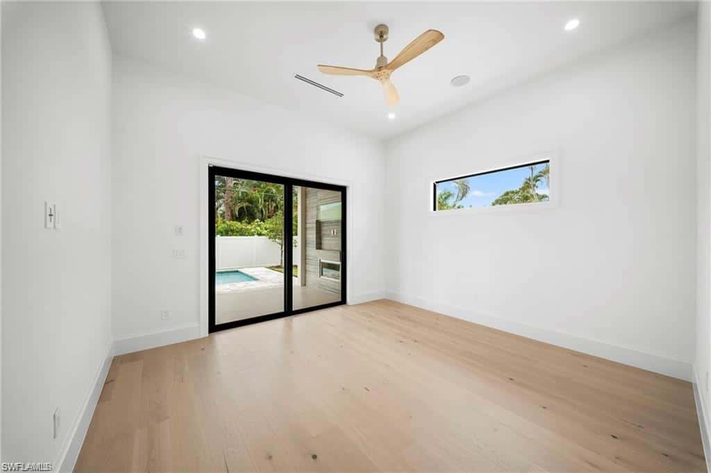 658 93rd Ave, Naples, photo 21
