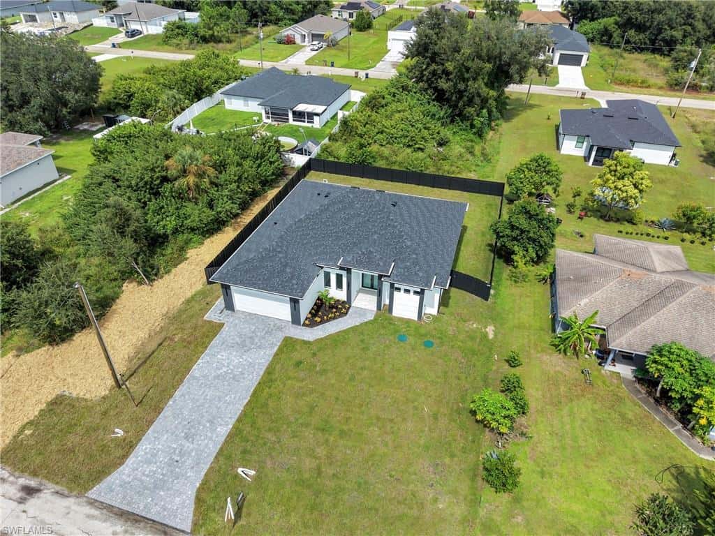 447 Rathburn St, Lehigh Acres, photo 9