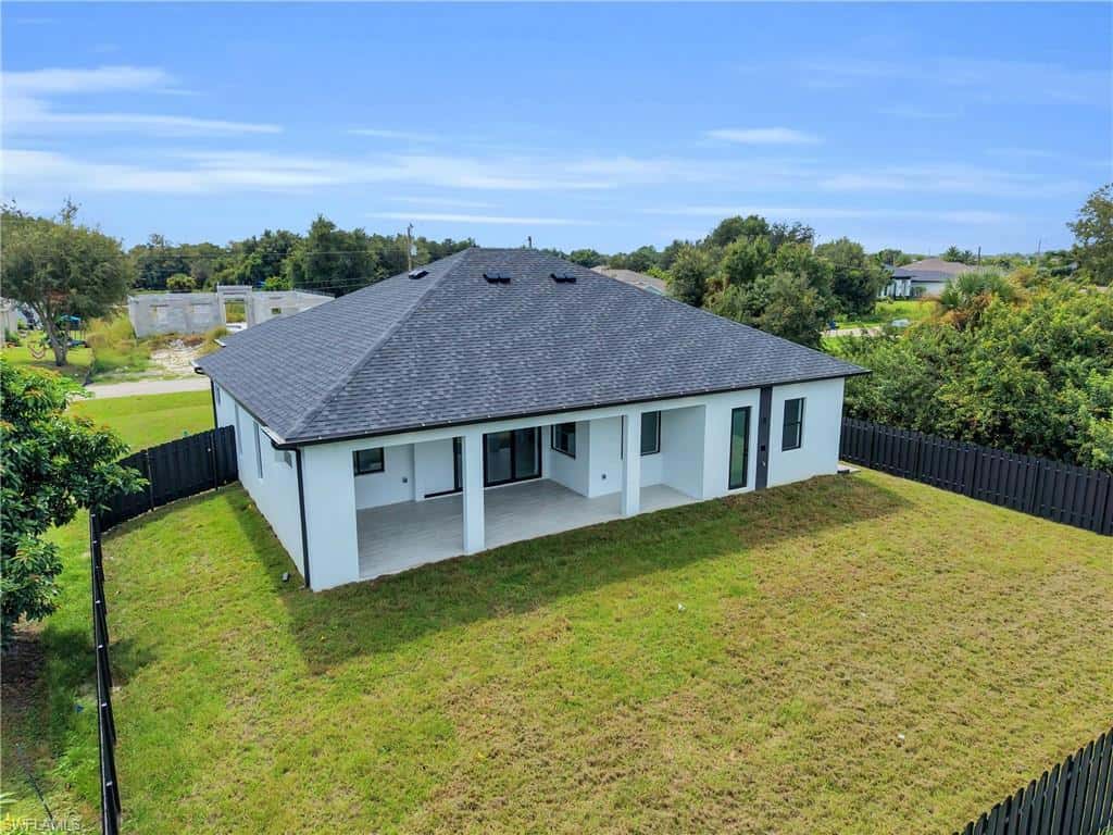 447 Rathburn St, Lehigh Acres, photo 11