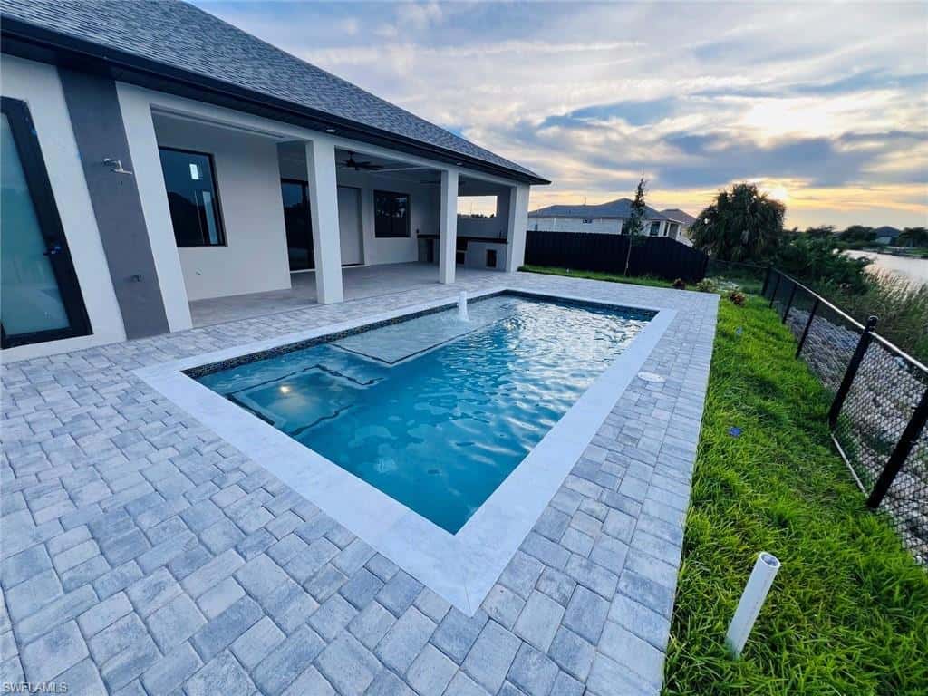447 Rathburn St, Lehigh Acres, photo 8